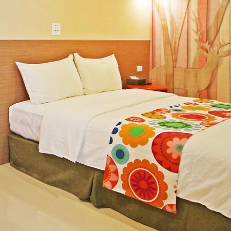 Fun Trip - Little Castle & Oscar B&B Taitung Екстер'єр фото