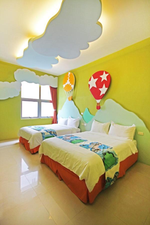 Fun Trip - Little Castle & Oscar B&B Taitung Екстер'єр фото