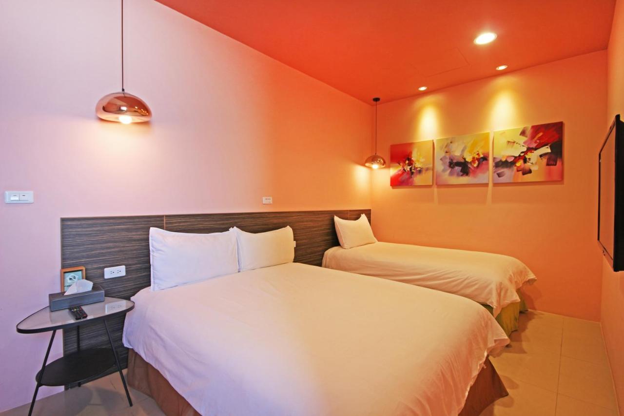 Fun Trip - Little Castle & Oscar B&B Taitung Екстер'єр фото