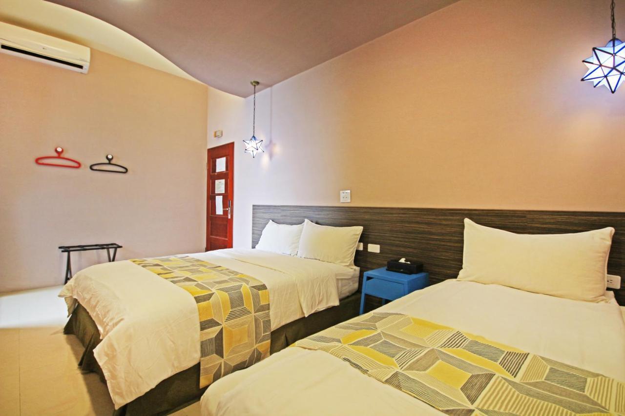 Fun Trip - Little Castle & Oscar B&B Taitung Екстер'єр фото
