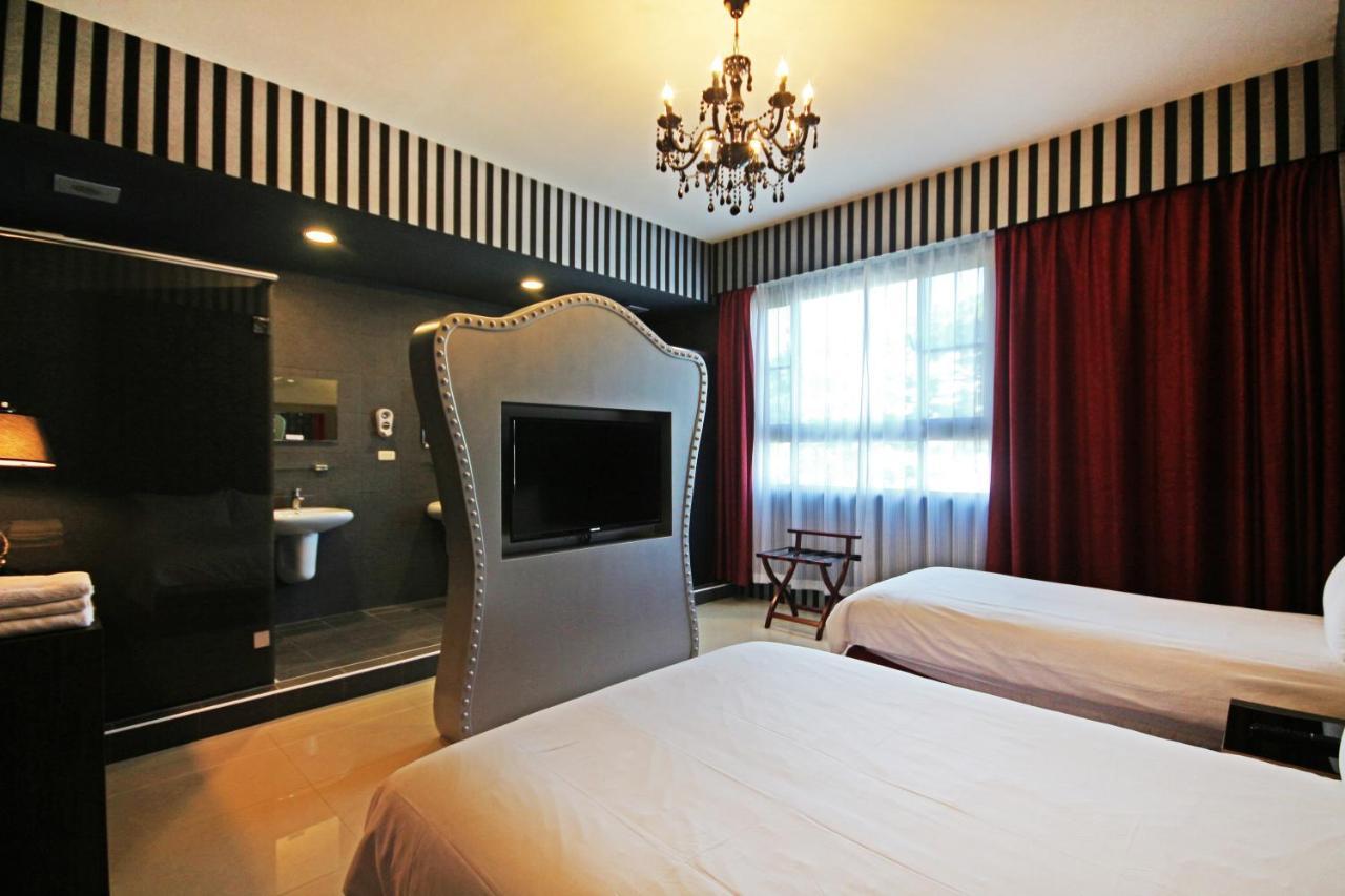 Fun Trip - Little Castle & Oscar B&B Taitung Екстер'єр фото