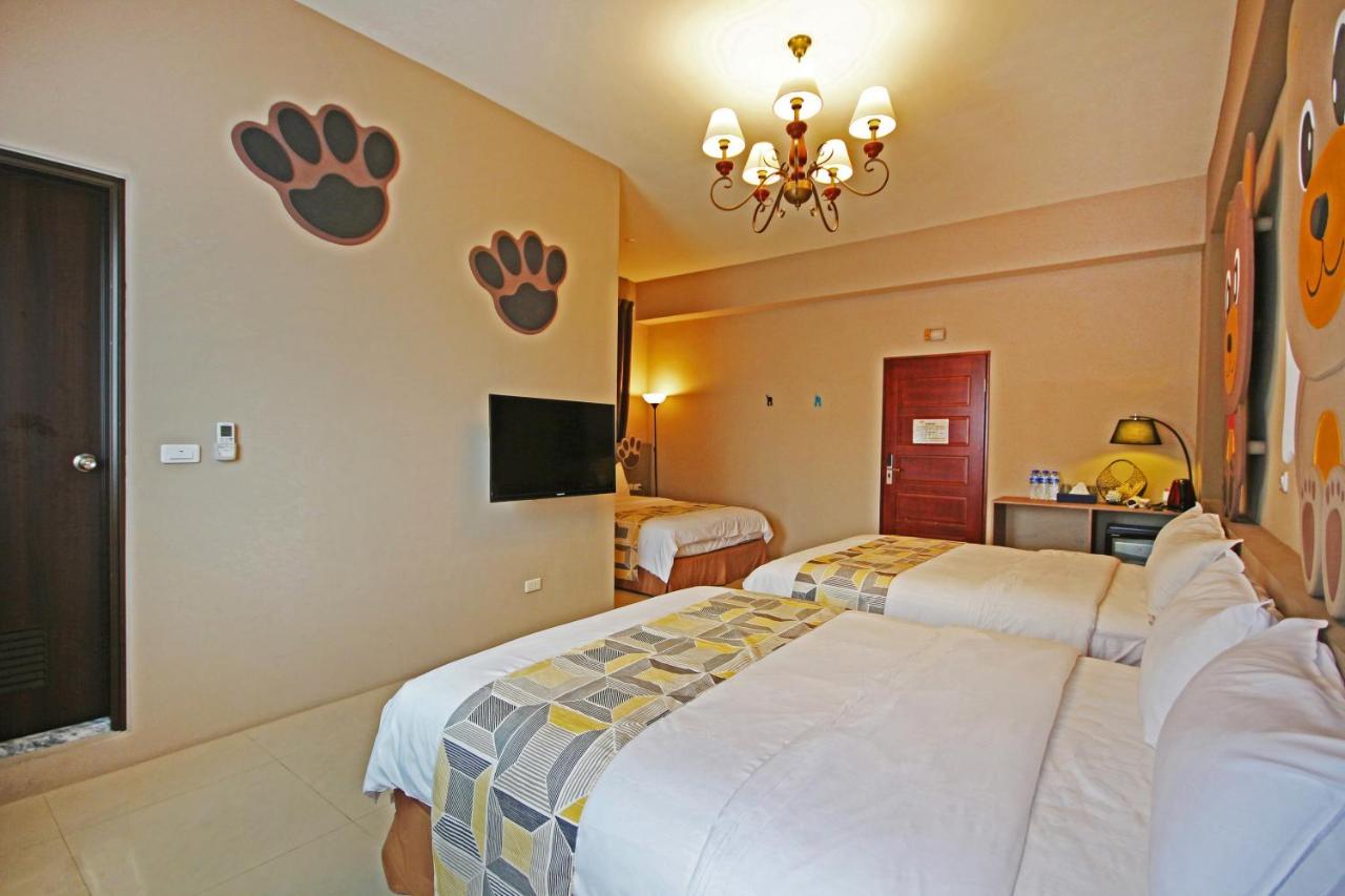 Fun Trip - Little Castle & Oscar B&B Taitung Екстер'єр фото