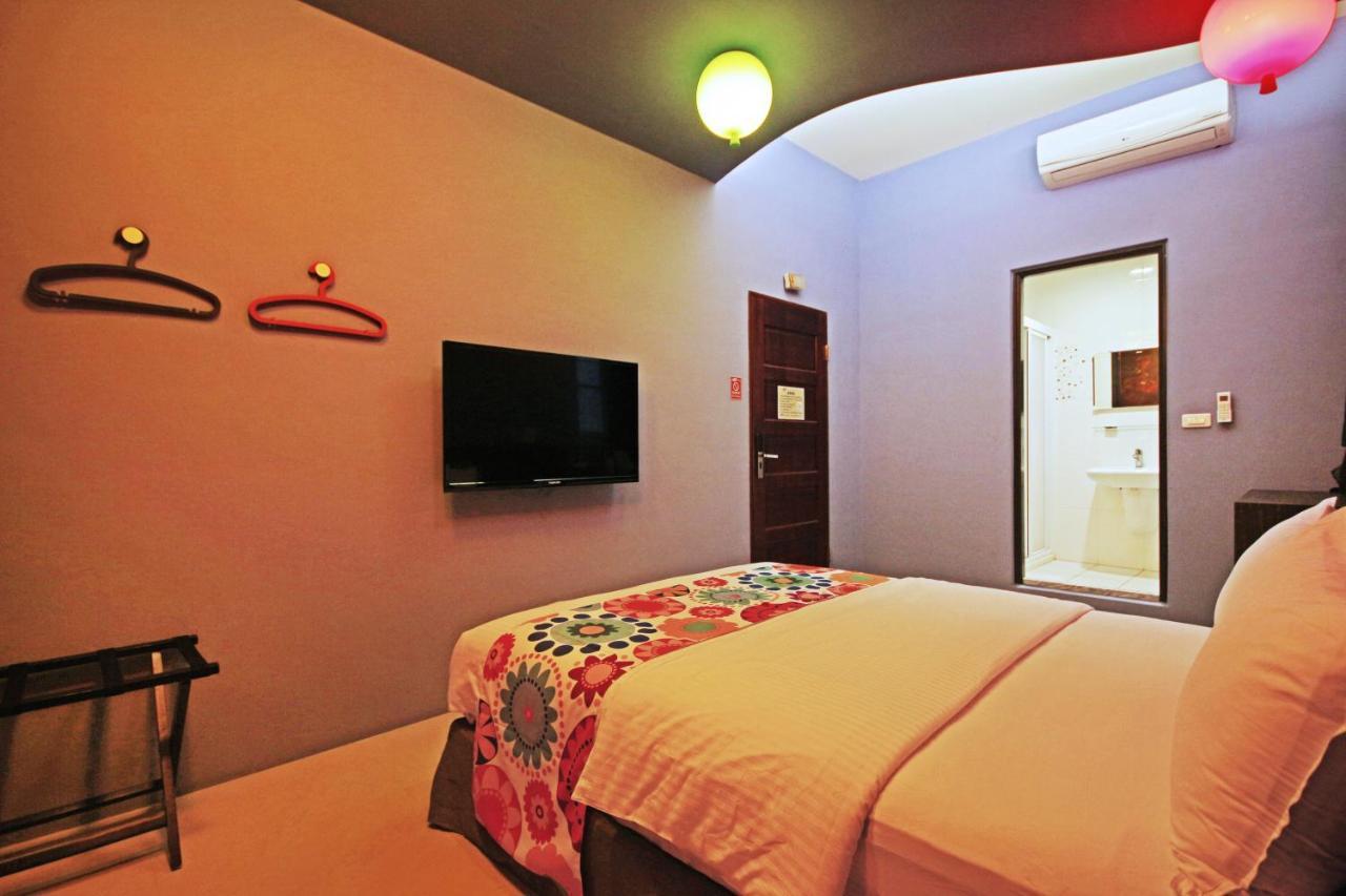 Fun Trip - Little Castle & Oscar B&B Taitung Екстер'єр фото