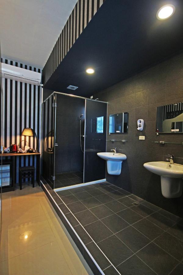 Fun Trip - Little Castle & Oscar B&B Taitung Екстер'єр фото
