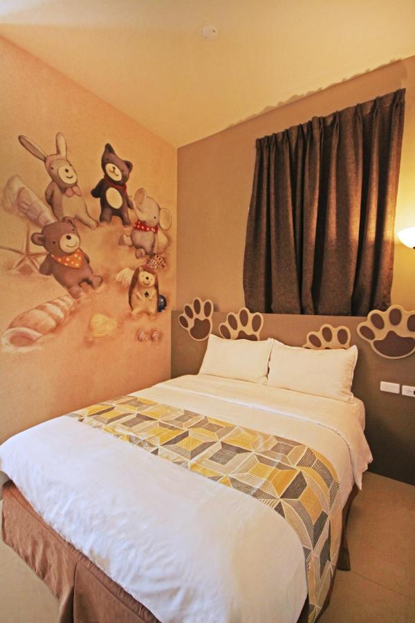 Fun Trip - Little Castle & Oscar B&B Taitung Екстер'єр фото